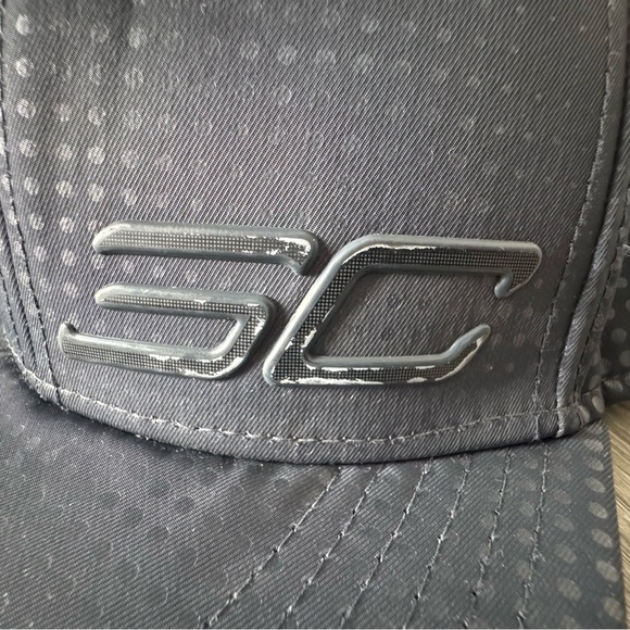 Under Armor Snapback Flat Brim SC30 Hat - Black/Gray - Picture 6 of 6